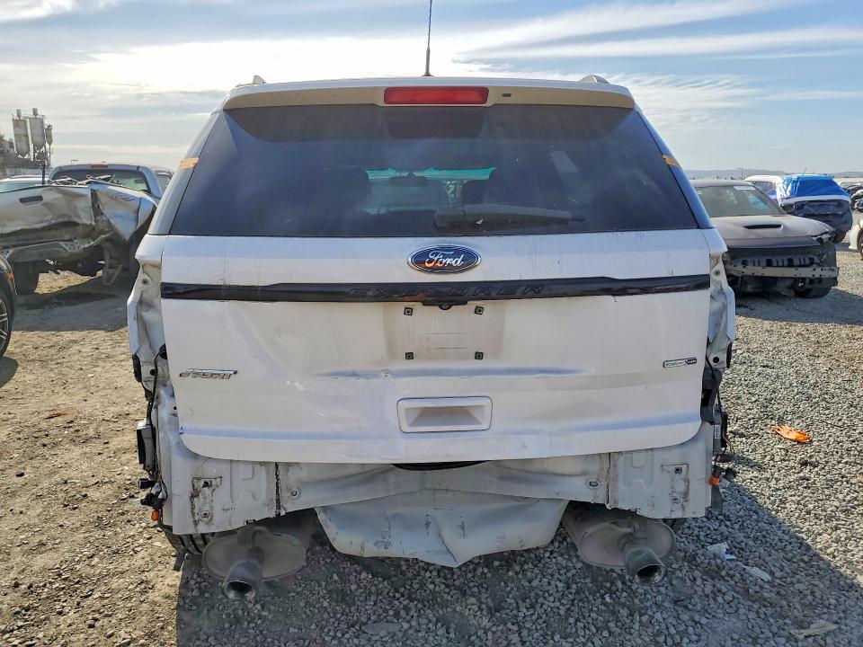 Photo 6 from auction – 2014 FORD EXPLORER S with VIN 1FM5K8GT6EGC06772