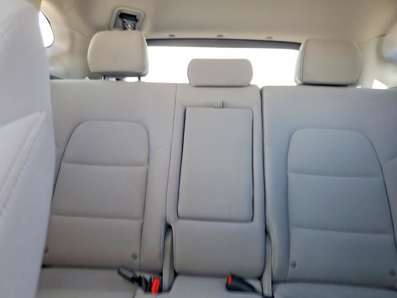 Photo 10 from auction – 2019 HYUNDAI TUCSON LIM with VIN KM8J33A41KU019291