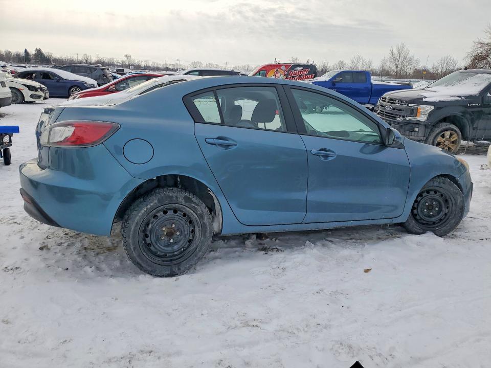 Photo 3 from auction – 2011 MAZDA 3 with VIN JM1BL1UF9B1432829