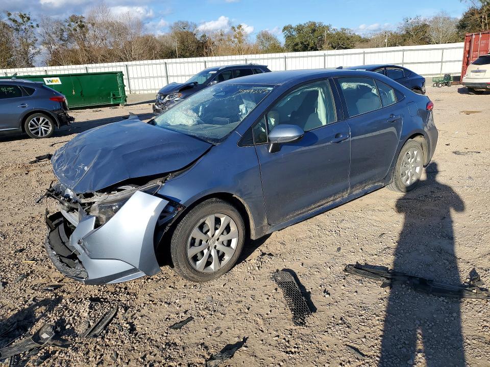 TOYOTA COROLLA 2023 with VIN JTDB4MEE3P3000379 - Photo from auction