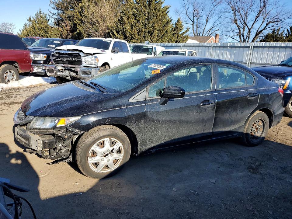 HONDA CIVIC LX 2014 z numerem VIN 2HGFB2F57EH509381 - Zdjęcie z aukcji
