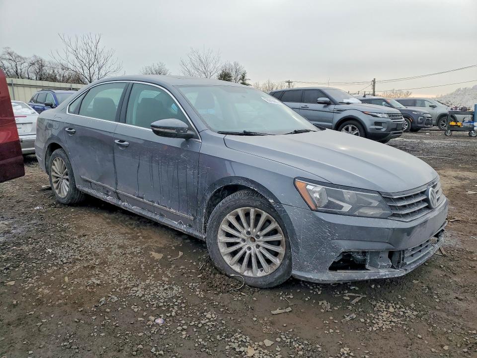 Photo 4 from auction – 2017 VOLKSWAGEN PASSAT SE with VIN 1VWBT7A34HC079276