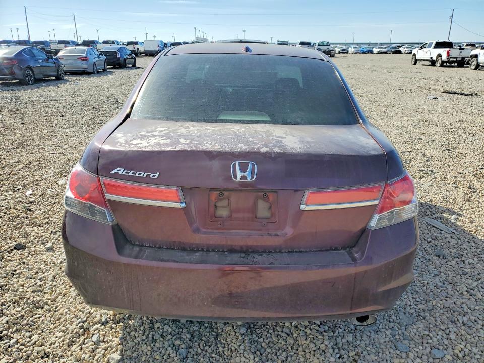 Photo 6 from auction – 2011 HONDA ACCORD with VIN 1HGCP2F82BA038992