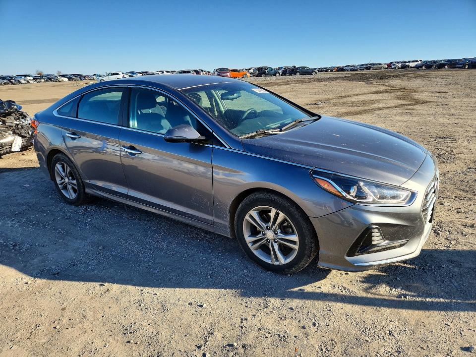 Photo 4 from auction – 2018 HYUNDAI SONATA with VIN 5NPE34AF6JH641598