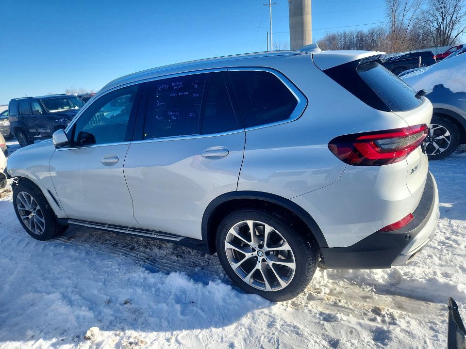 Photo 2 from auction – 2023 BMW X5 with VIN 5UXCR6C02P9P58945