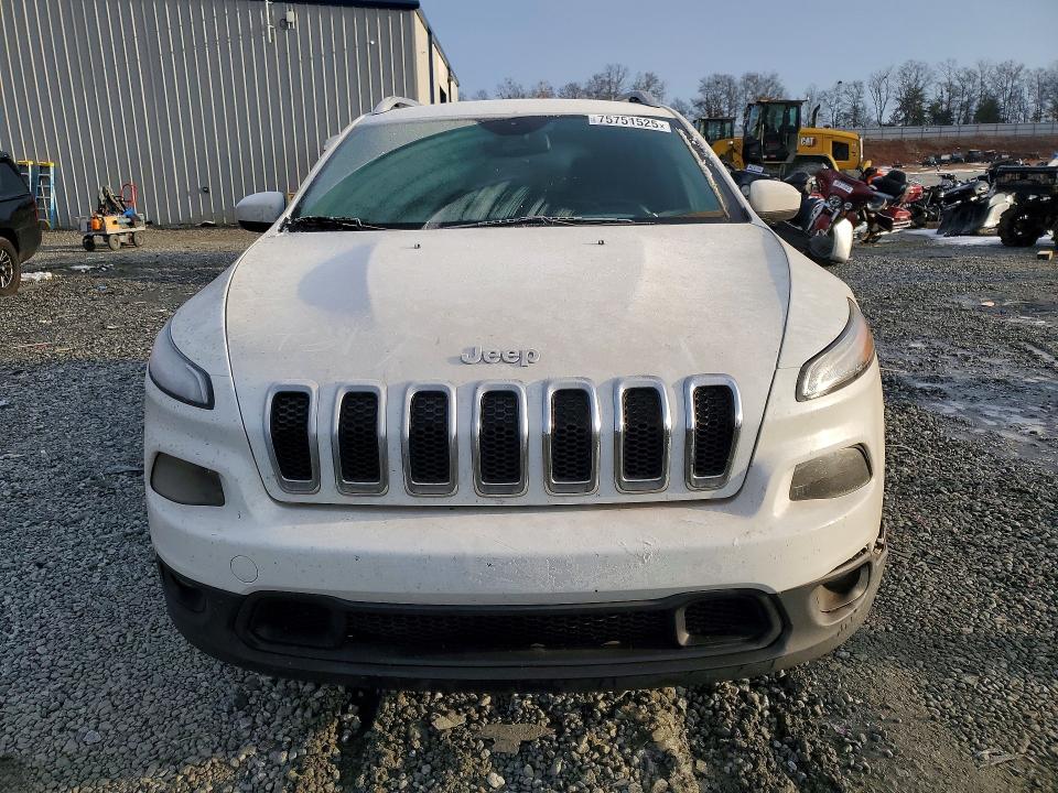 Photo 5 from auction – 2014 JEEP CHEROKEE with VIN 1C4PJLCB2EW126651