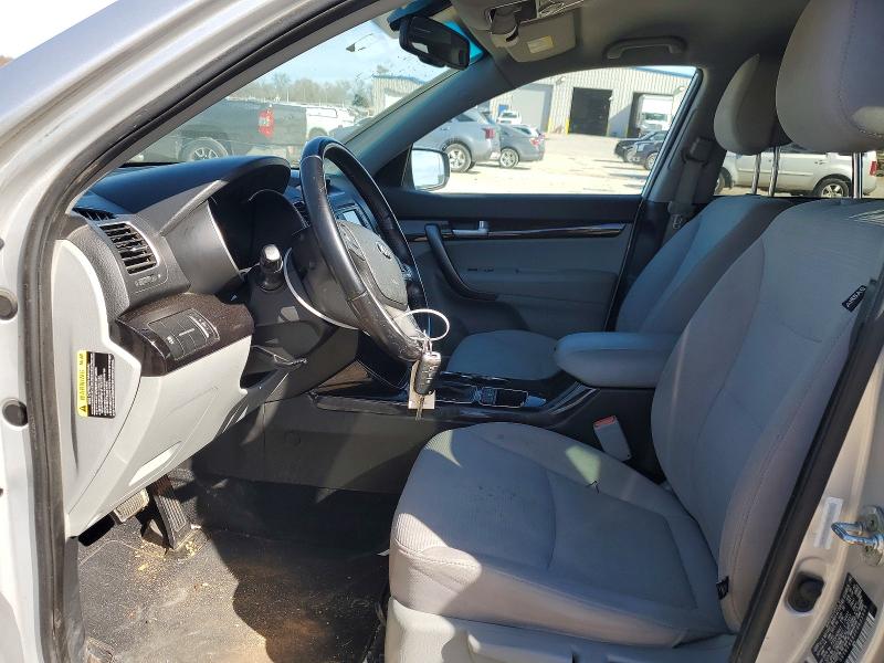 Photo 7 from auction – 2015 KIA SORENTO with VIN 5XYKT4A62FG633693