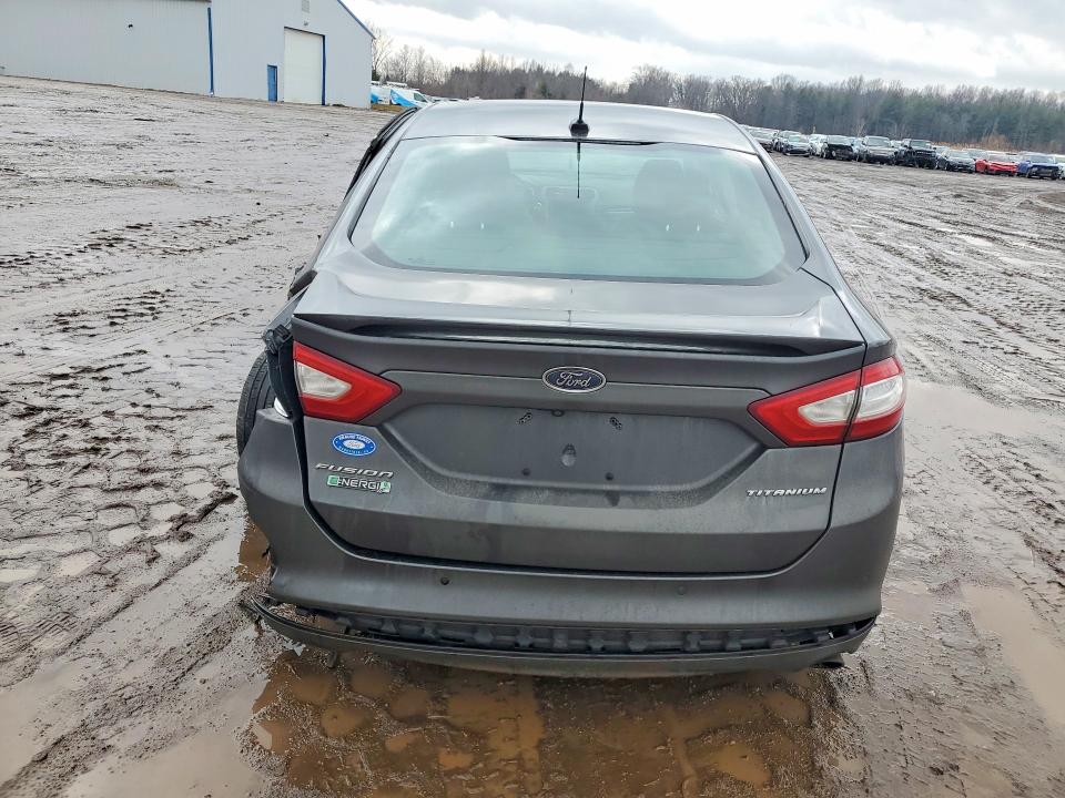 Photo 6 from auction – 2016 FORD FUSION with VIN 3FA6P0SU4GR183375