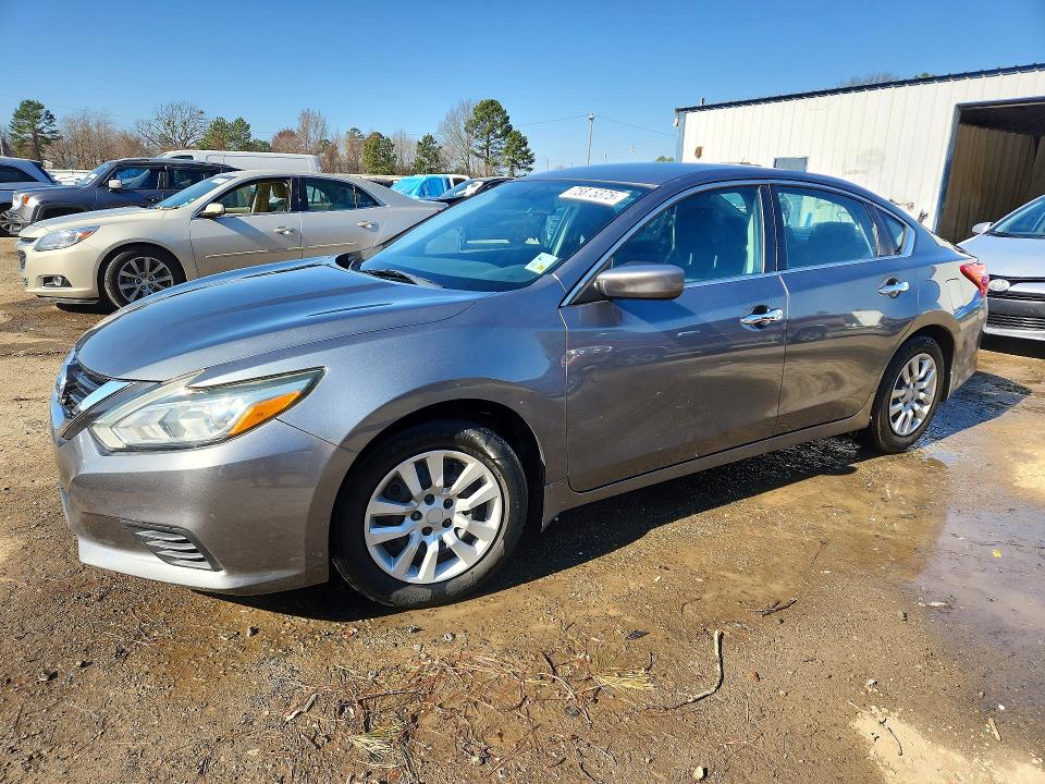 NISSAN ALTIMA 2017 with VIN 1N4AL3AP7HN349282 - Photo from auction