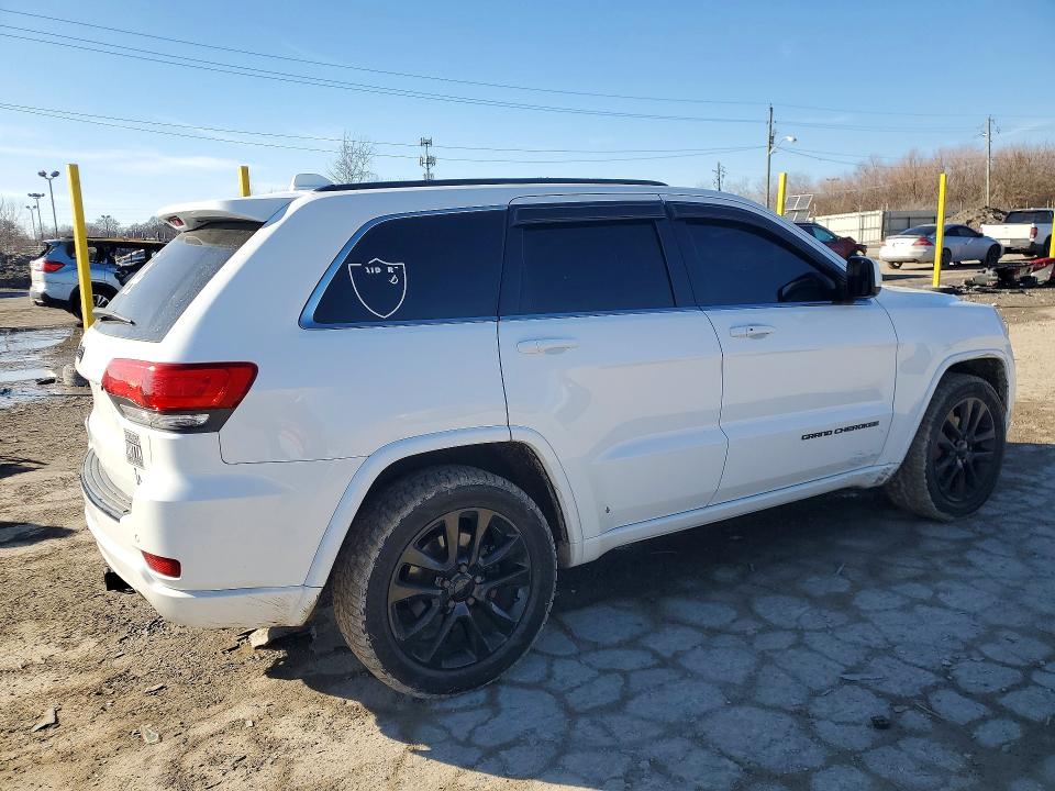 Photo 3 from auction – 2015 JEEP GRAND CHEROKEE with VIN 1C4RJFAG4FC797024