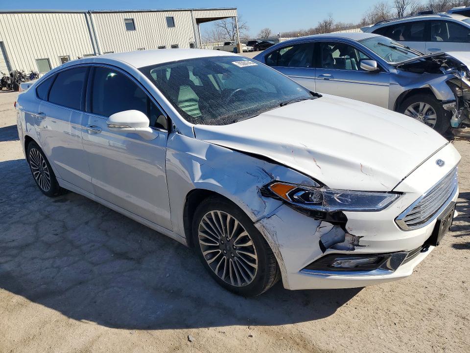 Photo 4 from auction – 2017 FORD FUSION SE with VIN 3FA6P0T98HR302556