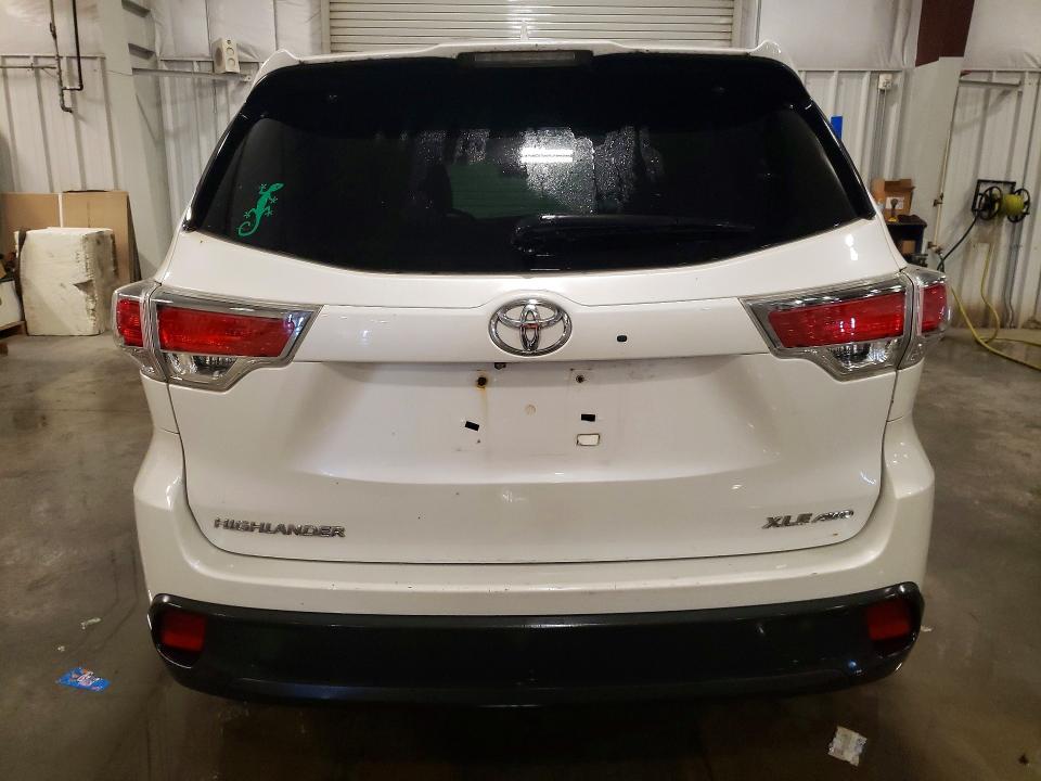 Photo 6 from auction – 2014 TOYOTA HIGHLANDER with VIN 5TDJKRFH8ES066512