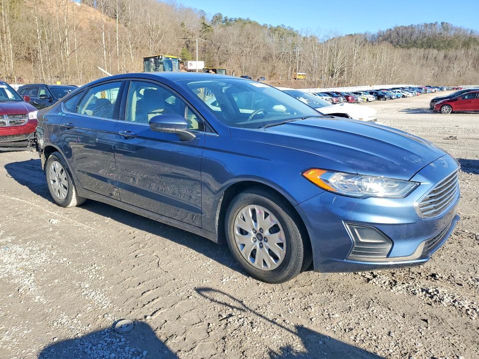Photo 4 from auction – 2019 FORD FUSION with VIN 3FA6P0G78KR268070