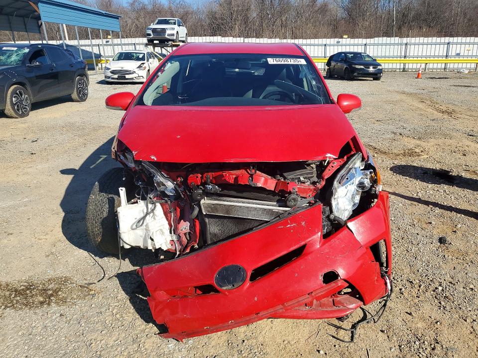 Photo 5 from auction – 2015 TOYOTA PRIUS with VIN JTDKN3DU1F0398613