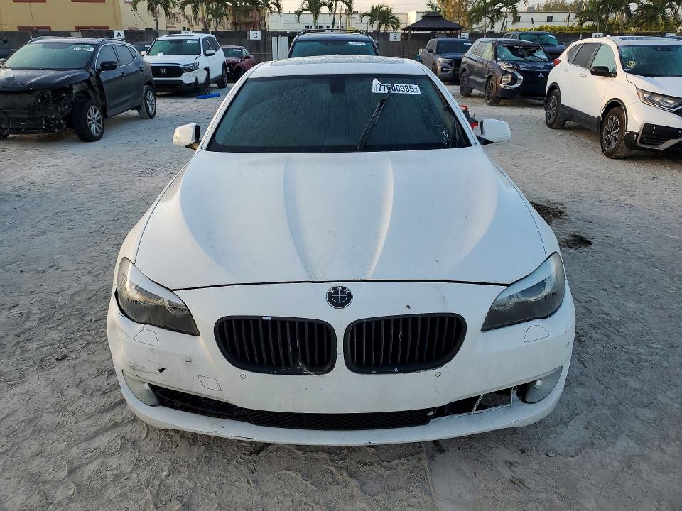 Photo 5 from auction – 2013 BMW 528 with VIN WBAXG5C56DD234413