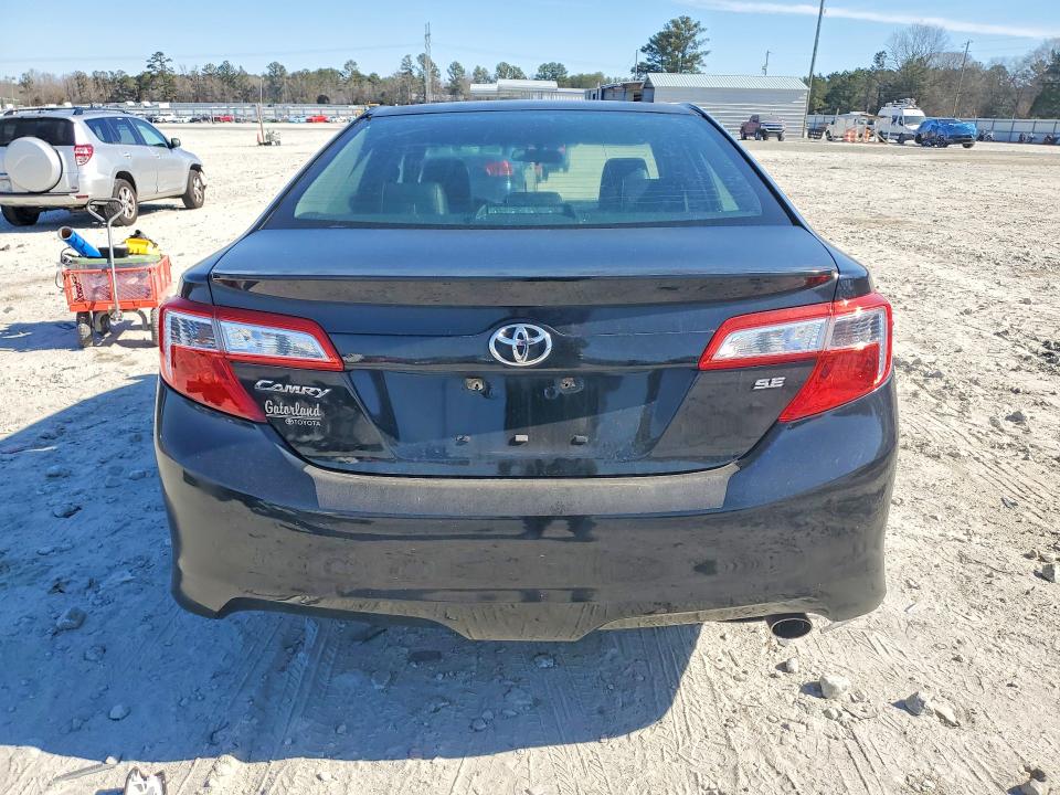 Zdjęcie 6 z aukcji – 2014 TOYOTA CAMRY L z VIN 4T1BF1FK8EU324315