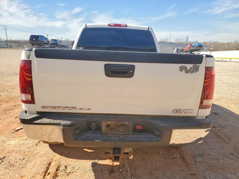 Photo 6 from auction – 2013 GMC SIERRA with VIN 1GT120C88DF163000