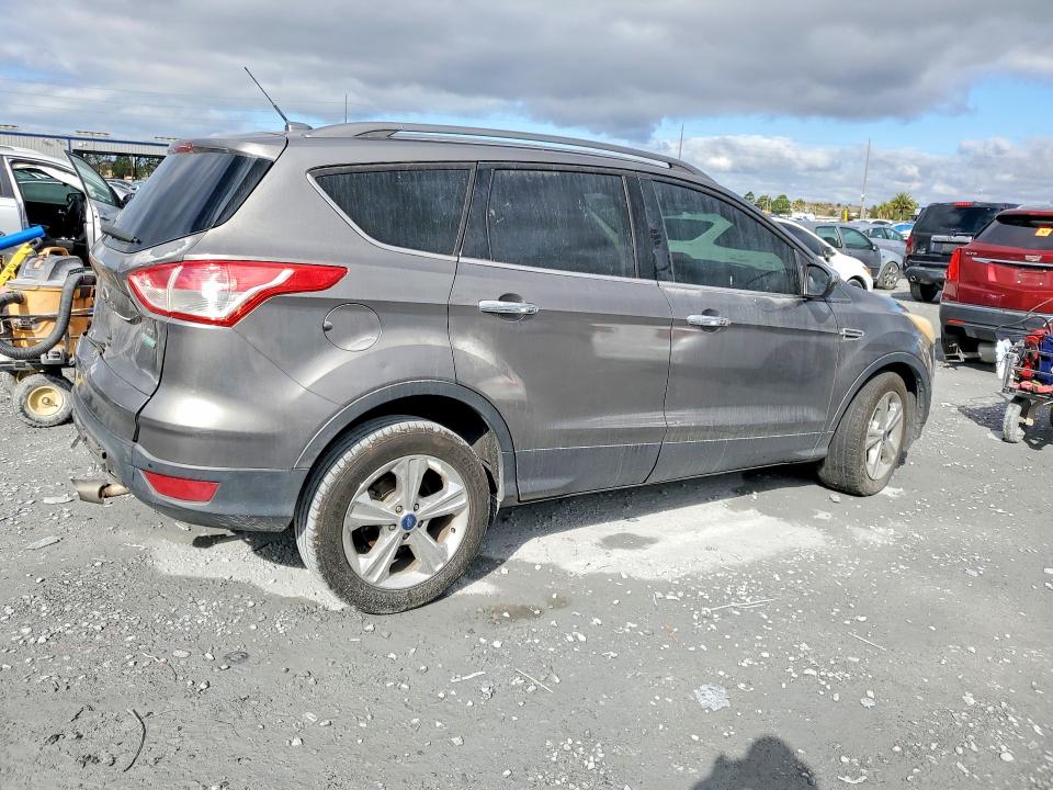 Foto 3 de la subasta – 2014 FORD ESCAPE con VIN 1FMCU0GX9EUC06725