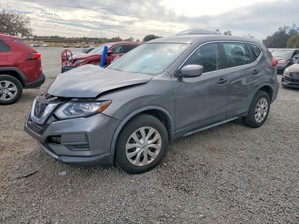 NISSAN ROGUE S 2018 with VIN KNMAT2MVXJP536170 - Photo from auction