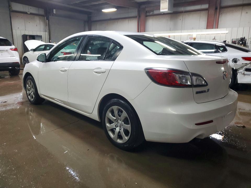 Photo 2 from auction – 2012 MAZDA 3 with VIN JM1BL1UF0C1555842