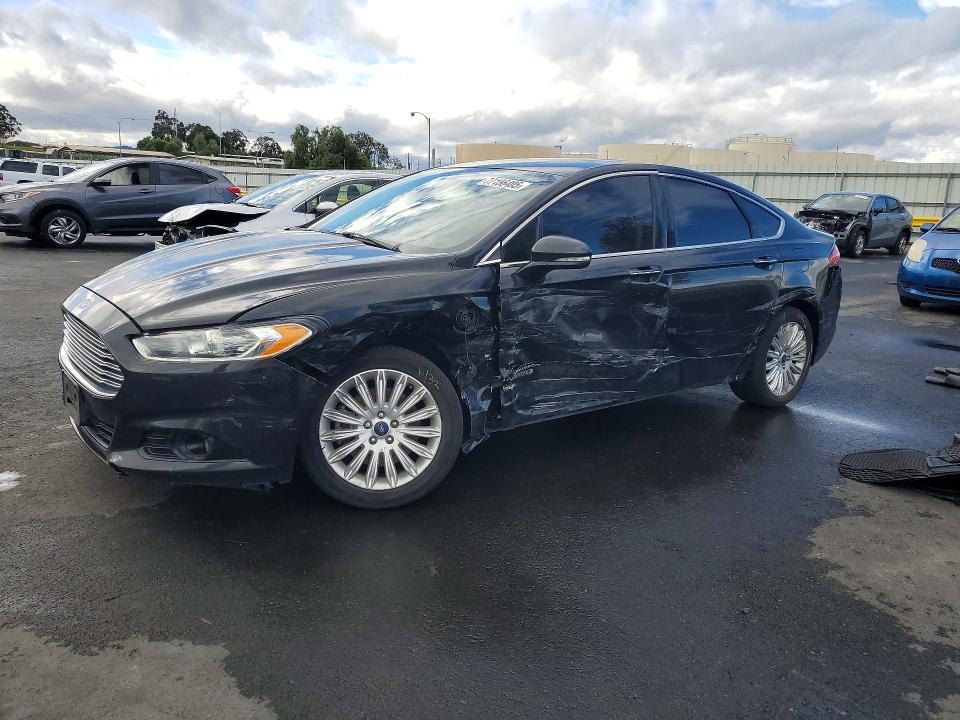 FORD FUSION TIT 2013 with VIN 3FA6P0SU3DR326036 - Photo from auction