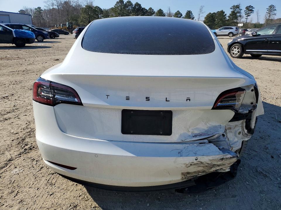 Photo 6 from auction – 2022 TESLA MODEL 3 with VIN 5YJ3E1EB5NF267674