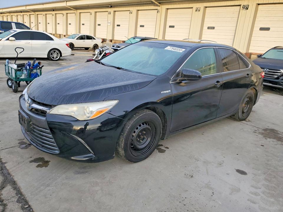 TOYOTA CAMRY HYBR 2015 with VIN 4T1BD1FK3FU142545 - Photo from auction