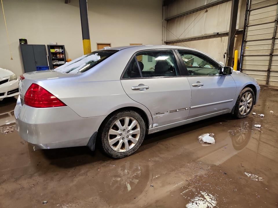 Photo 3 from auction – 2006 HONDA ACCORD with VIN 1HGCM66536A067624