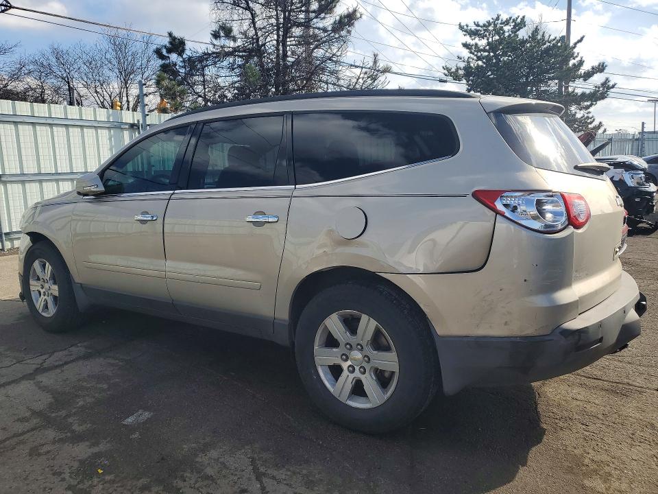 Photo 2 from auction – 2011 CHEVROLET TRAVERSE with VIN 1GNKRJED5BJ322962