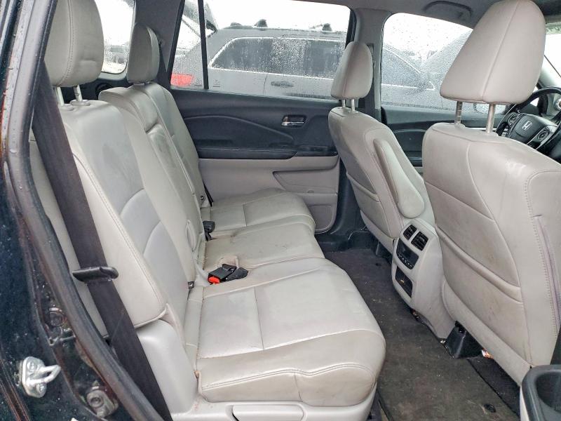 Photo 11 from auction – 2016 HONDA PILOT with VIN 5FNYF5H53GB003758