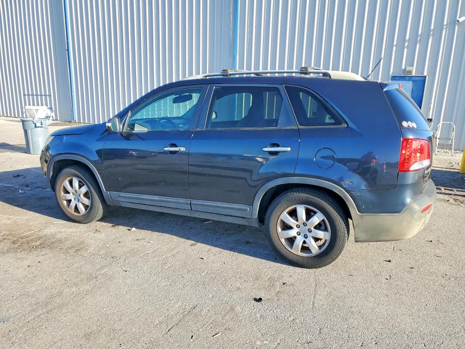 Foto 2 de la subasta – 2012 KIA SORENTO con VIN 5XYKT4A66CG239142