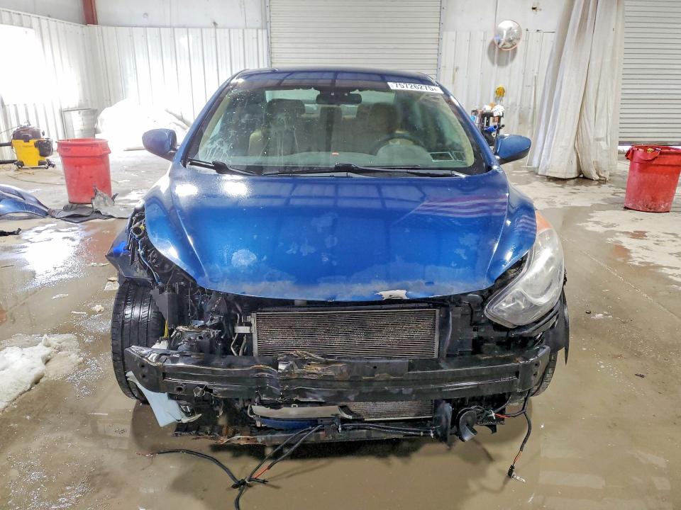 Photo 5 from auction – 2013 HYUNDAI ELANTRA with VIN KMHDH4AE7DU956985