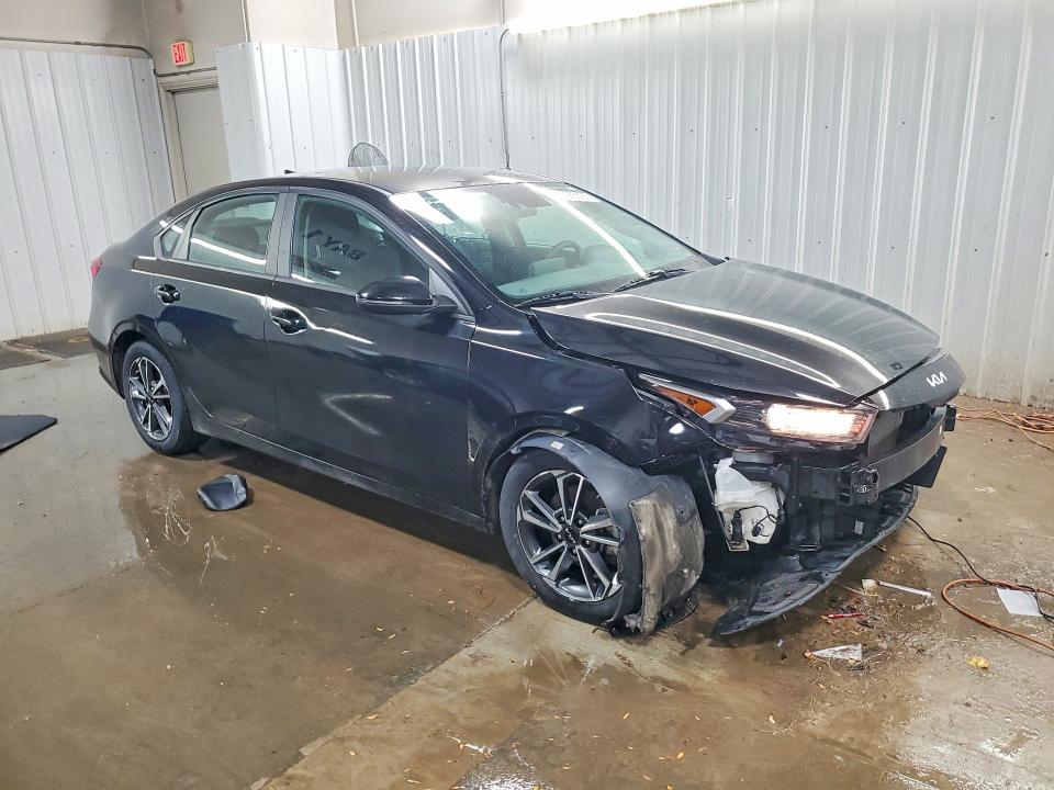 Photo 4 from auction – 2022 KIA FORTE with VIN 3KPF24AD4NE424793
