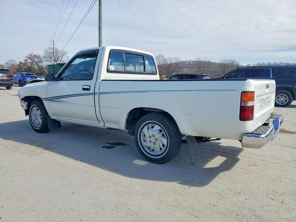Photo 2 from auction – 1992 TOYOTA PICKUP with VIN 4TARN81PXNZ005658
