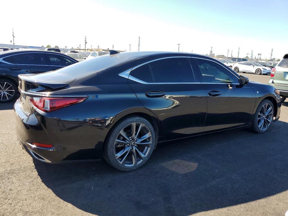 Photo 3 from auction – 2019 LEXUS ES with VIN 58ABZ1B18KU032057