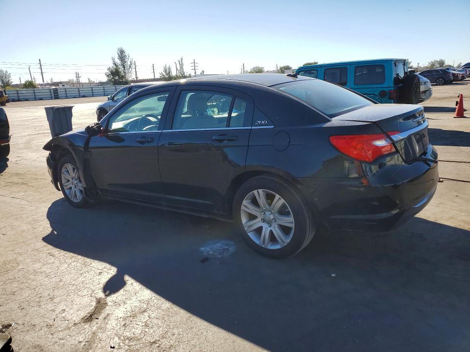 Photo 2 from auction – 2011 CHRYSLER 200 with VIN 1C3BC1FB9BN576744
