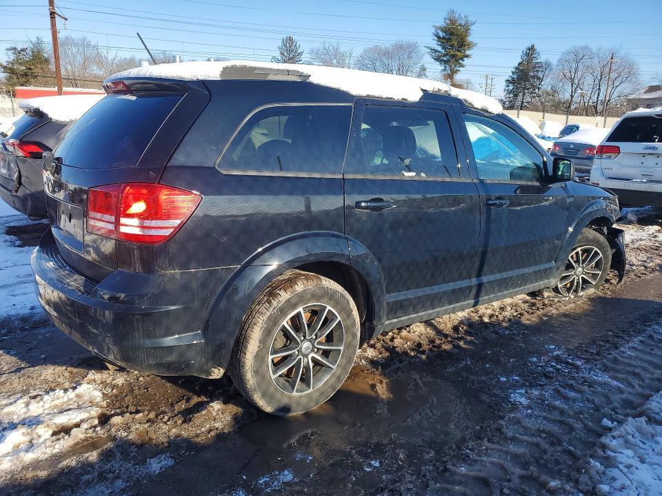 Photo 3 from auction – 2018 DODGE JOURNEY with VIN 3C4PDCAB4JT183363