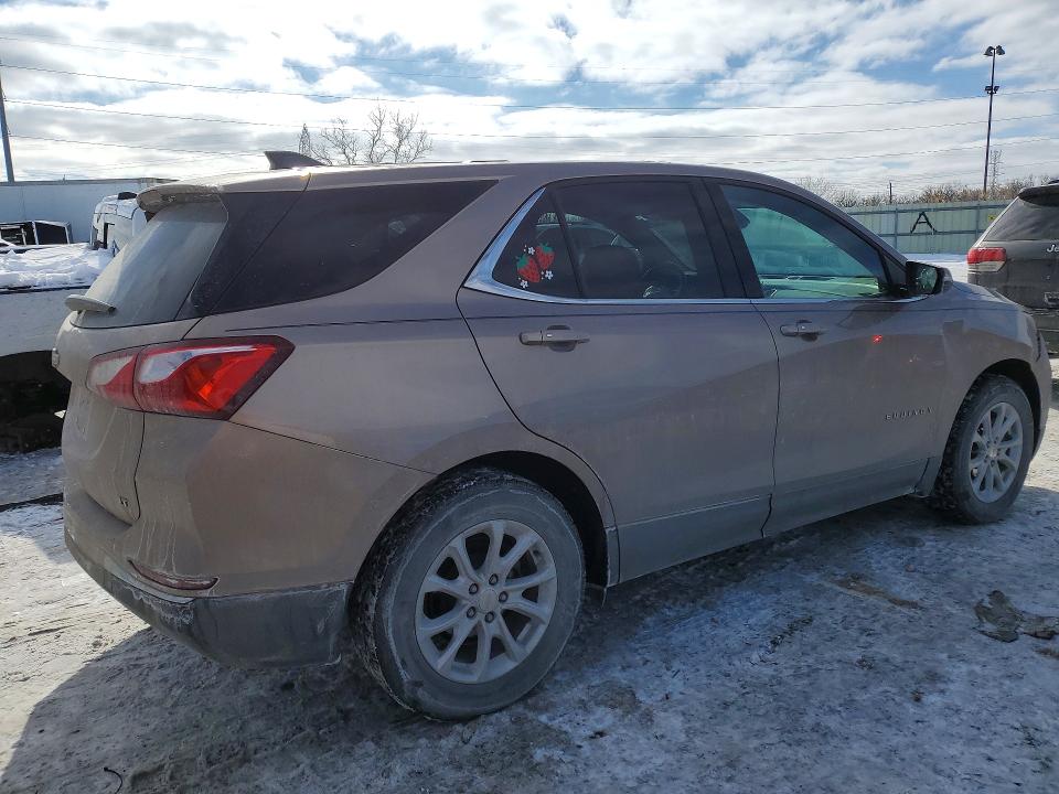 Photo 3 from auction – 2019 CHEVROLET EQUINOX with VIN 2GNAXJEVXK6224792