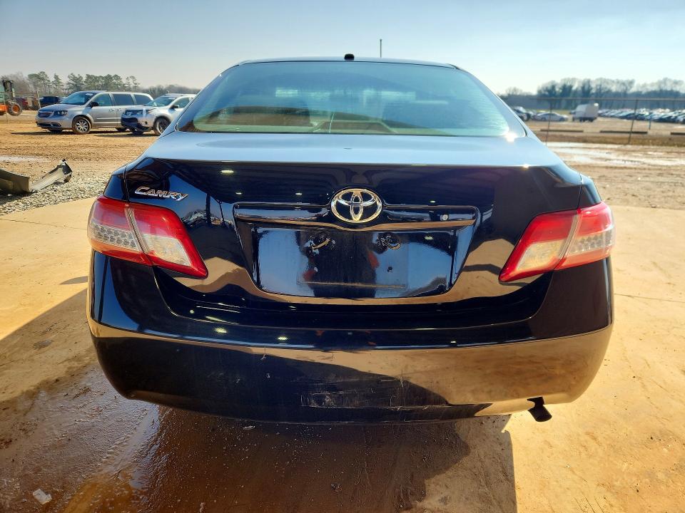 Photo 6 from auction – 2011 TOYOTA CAMRY with VIN 4T1BF3EK0BU139488