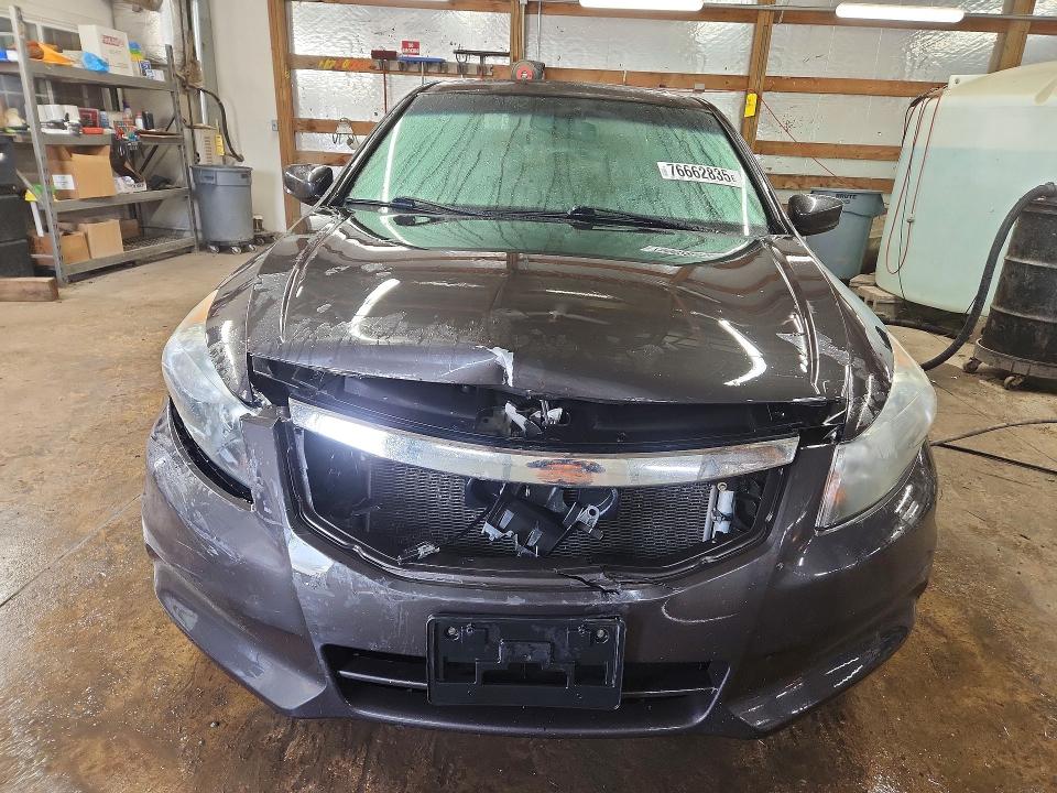 Photo 5 from auction – 2011 HONDA ACCORD with VIN 1HGCP2F83BA154394