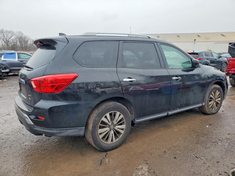 Photo 3 from auction – 2019 NISSAN PATHFINDER with VIN 5N1DR2MM3KC624484
