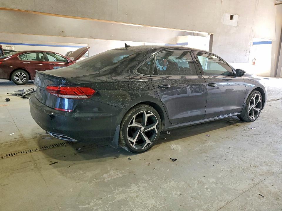 Photo 3 from auction – 2020 VOLKSWAGEN PASSAT with VIN 1VWMA7A34LC011440