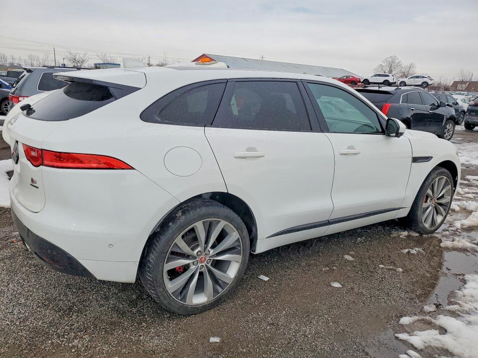 Photo 3 from auction – 2017 JAGUAR F-PACE with VIN SADCM2BV9HA081001