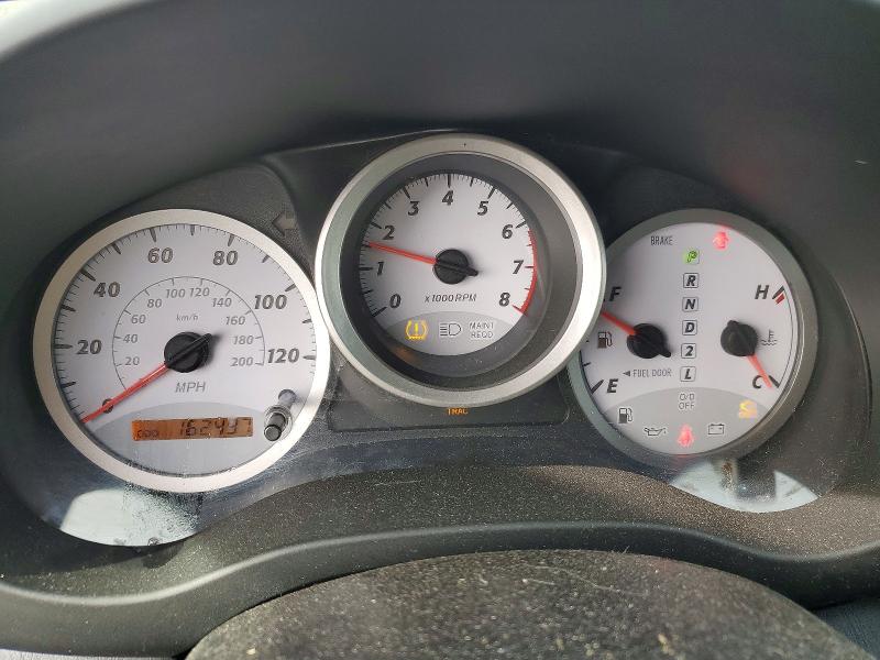 Photo 9 from auction – 2005 TOYOTA RAV4 with VIN JTEHD20VX50054892