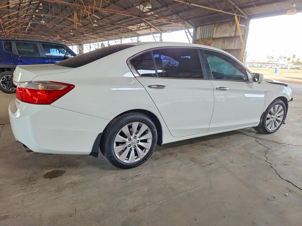Photo 3 from auction – 2015 HONDA ACCORD EX with VIN 1HGCR2F74FA032778
