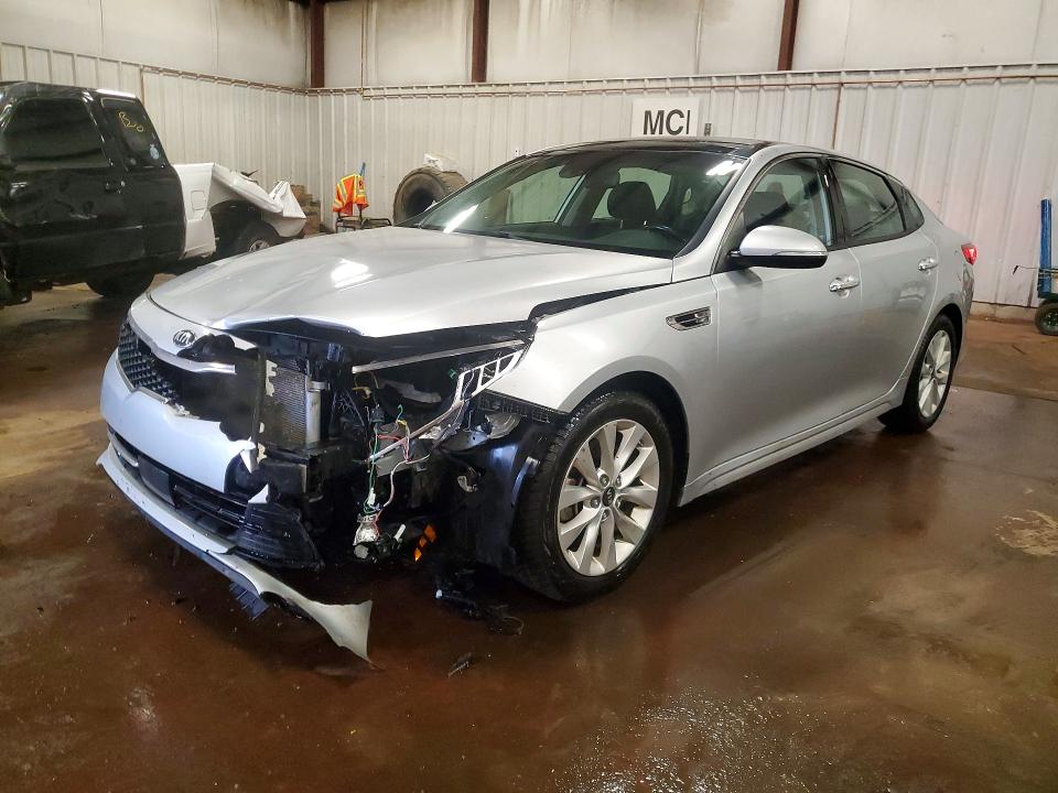 KIA OPTIMA 2017 with VIN 5XXGU4L38HG159844 - Photo from auction