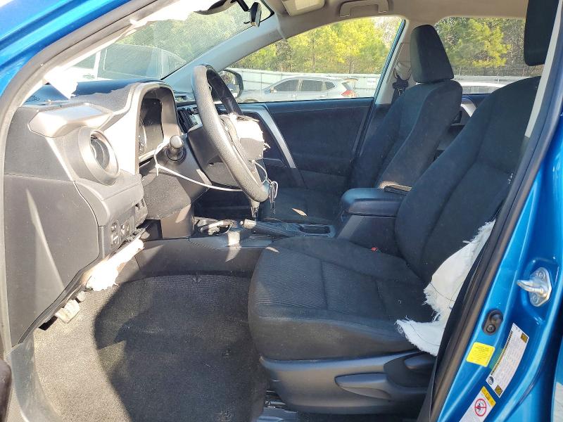 Photo 7 from auction – 2017 TOYOTA RAV4 with VIN JTMZFREV1HJ712599