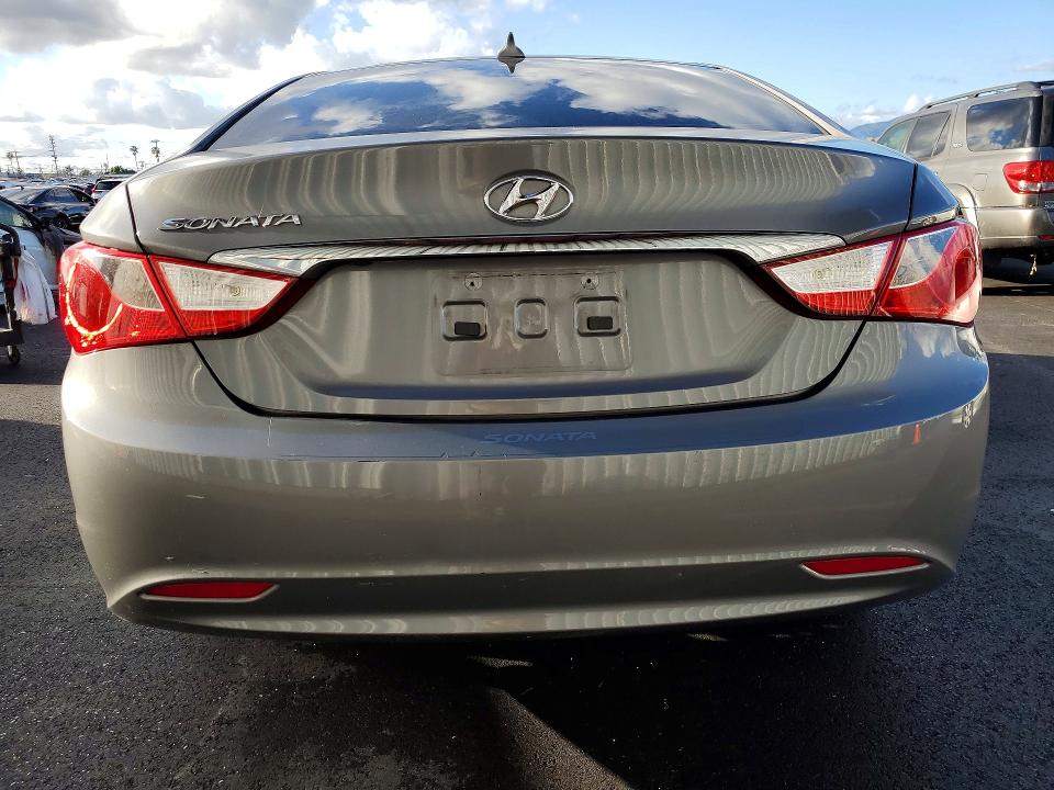 Photo 6 from auction – 2013 HYUNDAI SONATA GLS with VIN 5NPEB4AC8DH657301