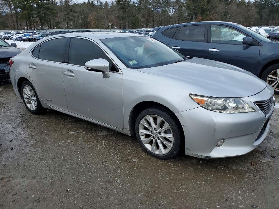 Photo 4 from auction – 2014 LEXUS ES with VIN JTHBW1GG6E2052842