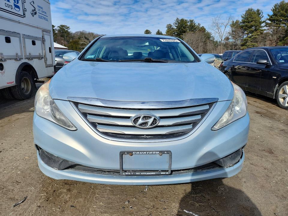 Photo 5 from auction – 2014 HYUNDAI SONATA GLS with VIN 5NPEB4AC3EH842647